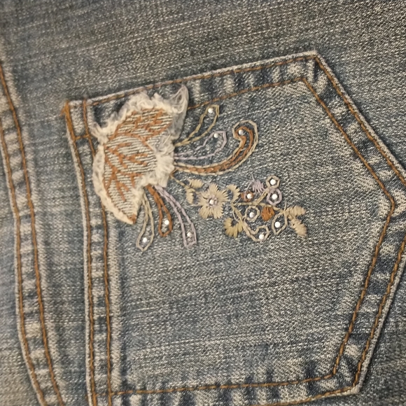 So juniors jean skirt - Picture 4 of 8